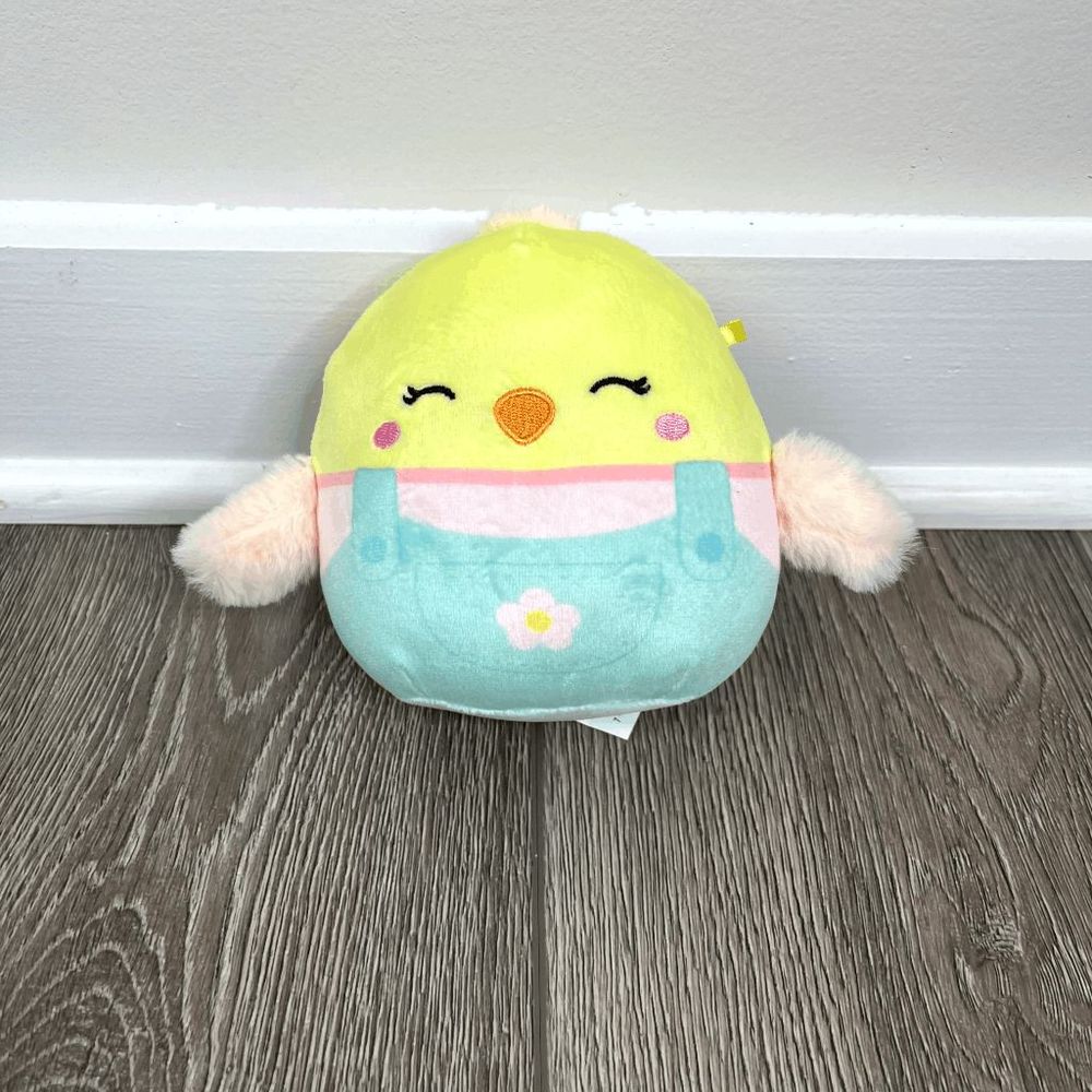 NWT Squishmallows Easter Aimee The Chick 3.5-inch Plush